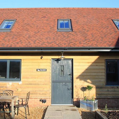 Charming And Luxury Retreats On Our Farm Villa Billingshurst Exterior photo