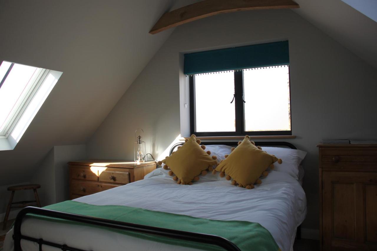Charming And Luxury Retreats On Our Farm Villa Billingshurst Exterior photo