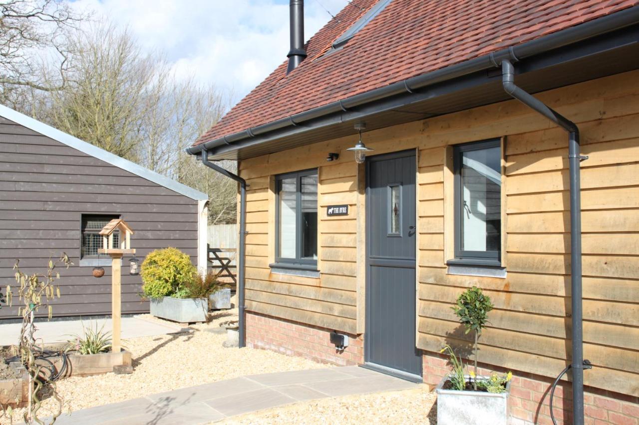 Charming And Luxury Retreats On Our Farm Villa Billingshurst Exterior photo